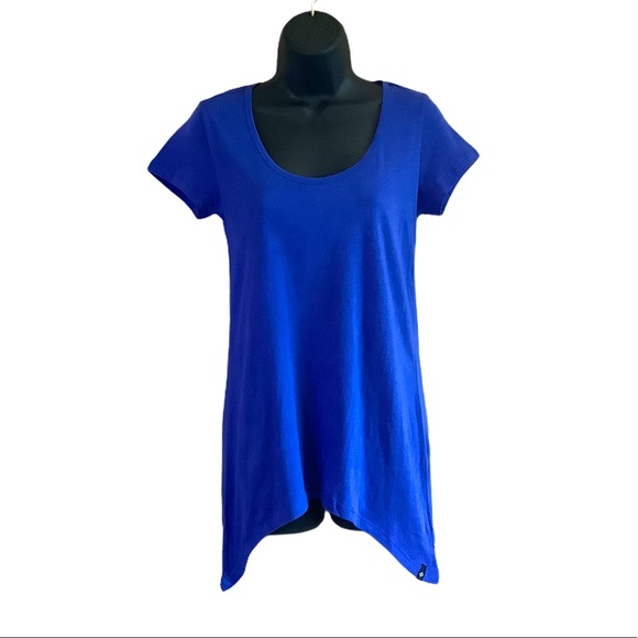NWT Satva Blue 100% Organic Cotton Hi-Lo Tee XS - Picture 1 of 12